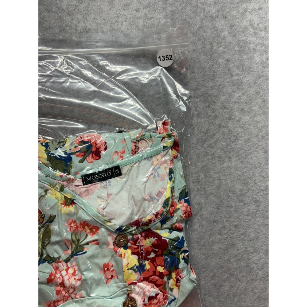 Monnuro Womens 2X Floral Cami Tank Top Mint Green V-Neck Button Front Sleeveless - Picture 11 of 11